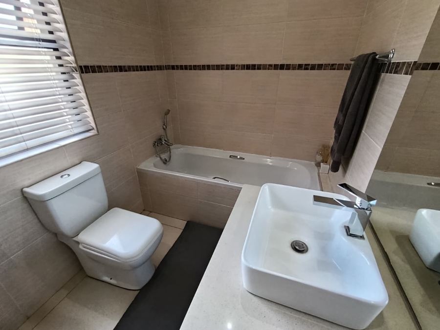 4 Bedroom Property for Sale in Lilyvale S H Free State